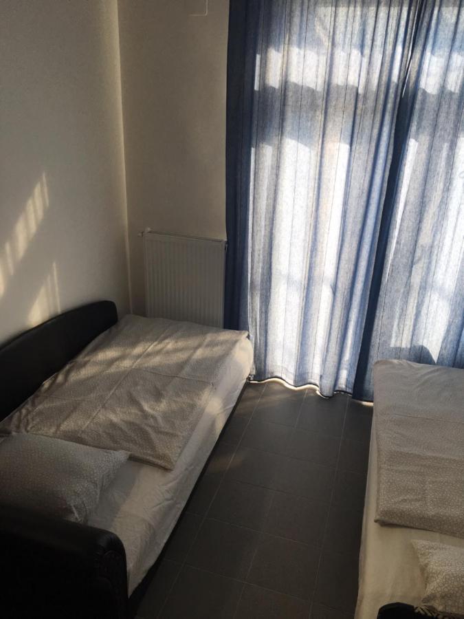 Tocc Apartman Gyál Buitenkant foto