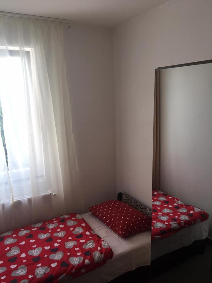 Tocc Apartman Gyál Buitenkant foto