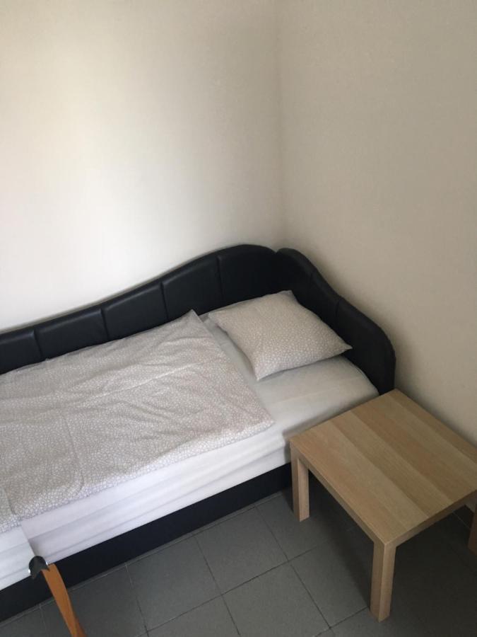 Tocc Apartman Gyál Buitenkant foto