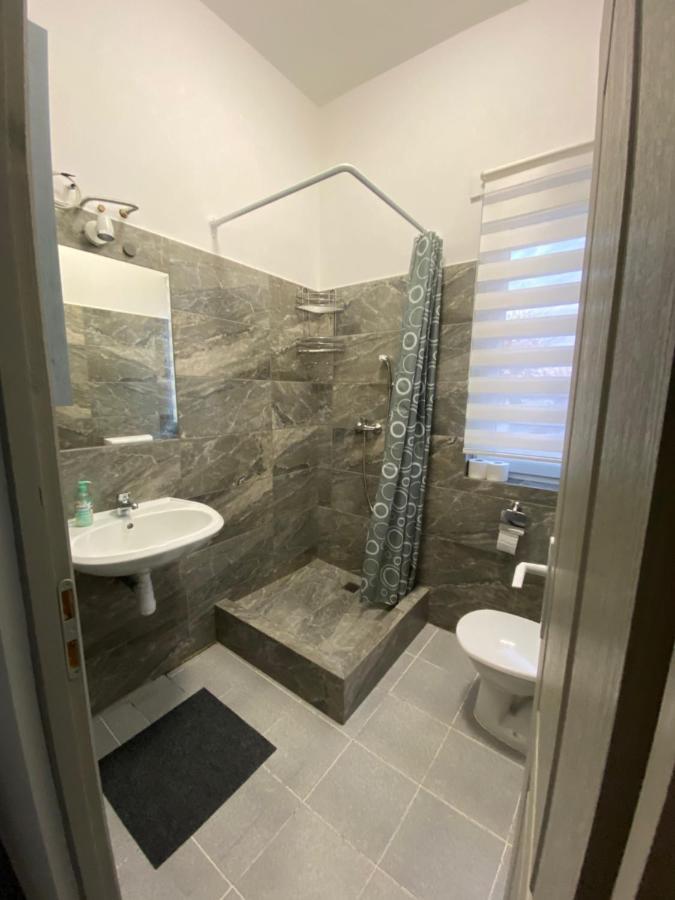 Tocc Apartman Gyál Buitenkant foto