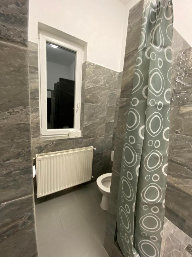 Tocc Apartman Gyál Buitenkant foto