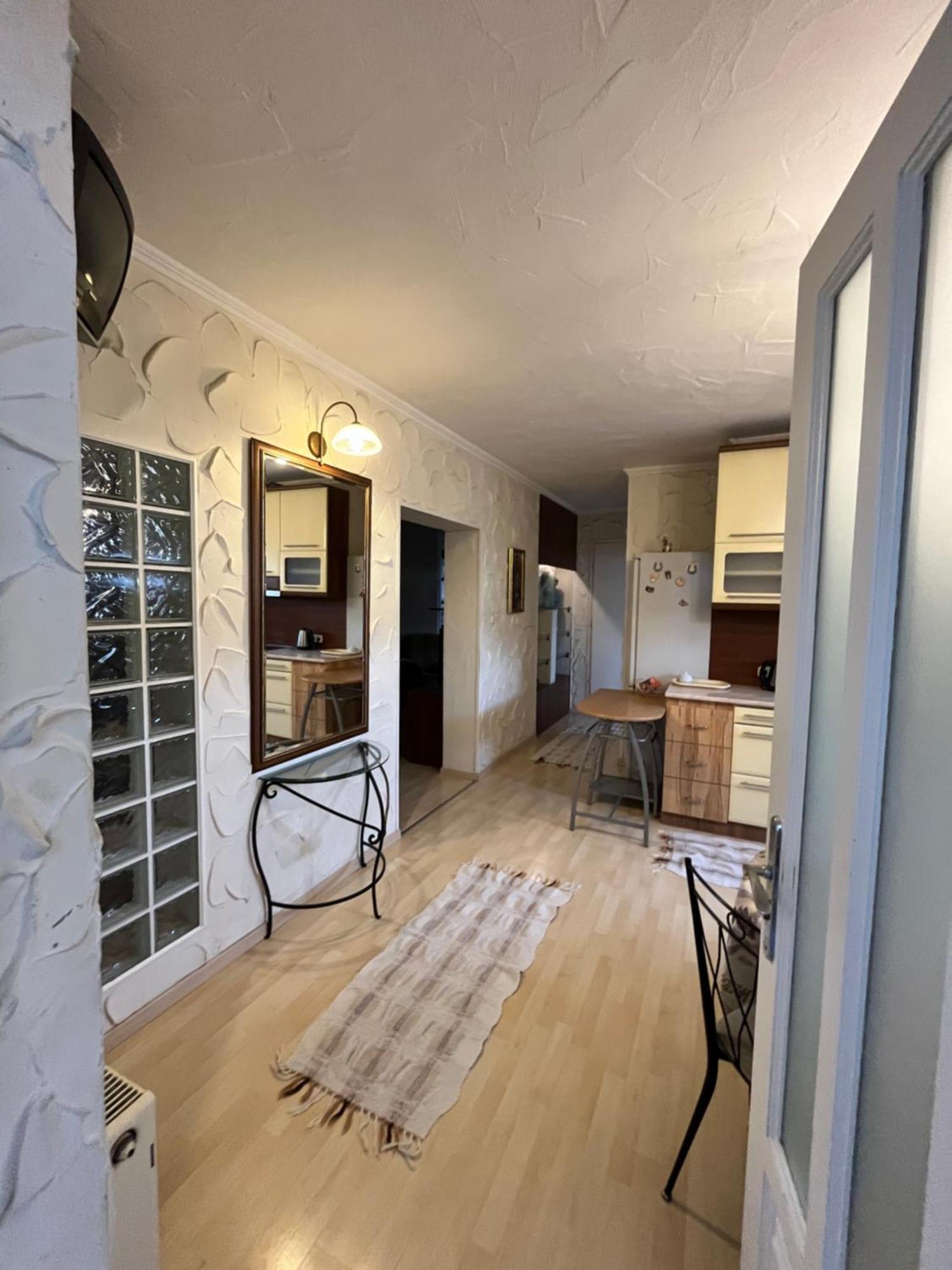 Tocc Apartman Gyál Buitenkant foto