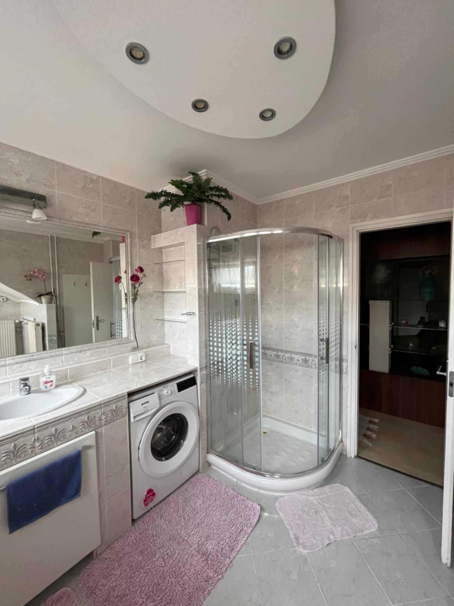Tocc Apartman Gyál Buitenkant foto